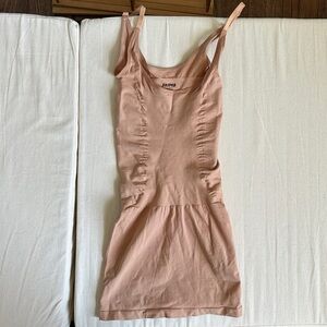 SKIMS sculpting slip never worn